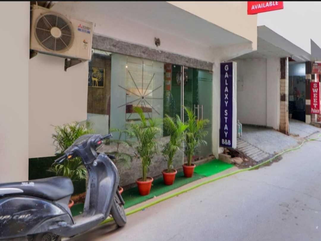 Hotel O Galaxy Stay Nowe Delhi Zewnętrze zdjęcie
